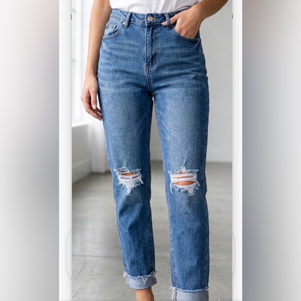 Nasty Gal Distressed Straight Leg Jeans - NWT Size 6